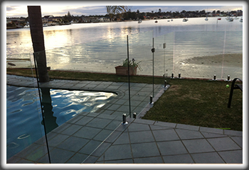 glass pool fencing